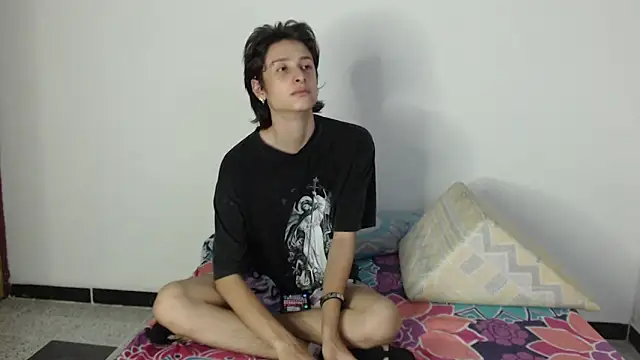 Snapshot of cirosky_elchicopolla chatting on February 6, 2026, 4:41 am cirosky elchicopolla online show from February 6, 2026, 4:41 am