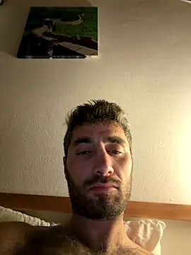 Josedmrx online show from December 18, 2025, 10:24 pm