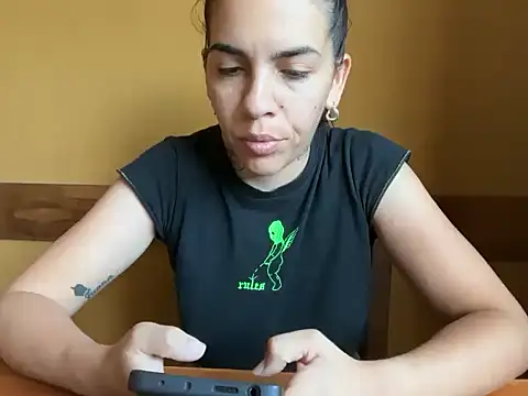 femdomriley online show from December 17, 2025, 12:54 pm