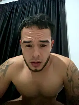 Snapshot of Kevinblesdd chatting on January 13, 2026, 10:46 pm Kevinblesdd online show from January 13, 2026, 10:46 pm