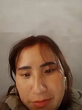 Snapshot of Belinda-686 chatting on December 18, 2025, 2:38 am Belinda-686 online show from December 18, 2025, 2:38 am