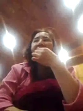 Snapshot of Belinda-686 chatting on December 17, 2025, 1:05 pm Belinda-686 online show from December 17, 2025, 1:05 pm