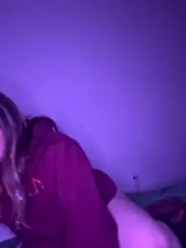 Xowallyxo online show from December 18, 2025, 8:52 am