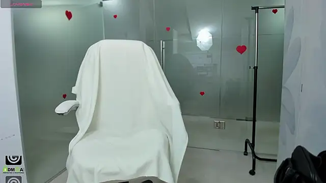 Snapshot of missdominna chatting on February 4, 2026, 3:56 am missdominna online show from February 4, 2026, 3:56 am