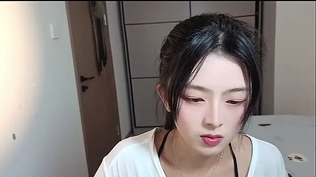 Snapshot of Koikoi___ chatting on January 15, 2026, 2:48 am Koikoi online show from January 15, 2026, 2:48 am