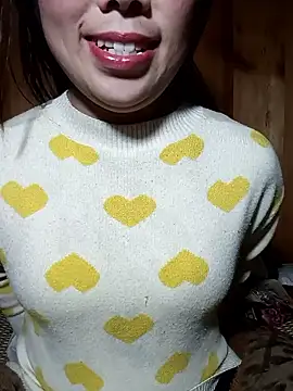 Snapshot of Chloe-ee chatting on January 12, 2026, 1:07 pm Chloe-ee online show from January 12, 2026, 1:07 pm