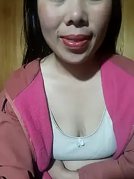 Snapshot of Chloe-ee chatting on January 17, 2026, 1:09 am Chloe-ee online show from January 17, 2026, 1:09 am