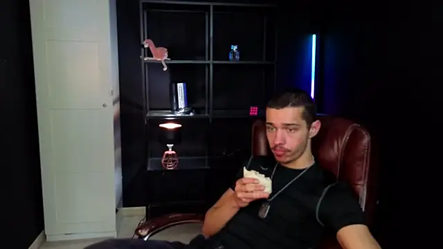 Snapshot of KaydenDrew chatting on February 20, 2026, 6:26 am KaydenDrew online show from February 20, 2026, 6:26 am