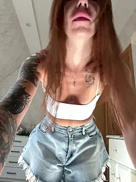 Snapshot of AnitaVensley- chatting on July 16, 2026, 5:48 am AnitaVensley- online show from July 16, 2026, 5:48 am