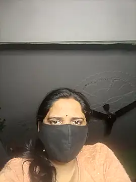 Snapshot of DIRTY-MOMS chatting on December 17, 2025, 4:01 pm DIRTY-MOMS online show from December 17, 2025, 4:01 pm