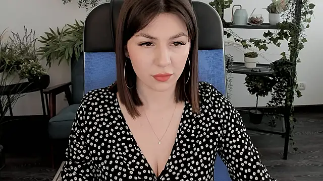 Snapshot of DiRosie chatting on February 7, 2026, 8:33 am DiRosie online show from February 7, 2026, 8:33 am