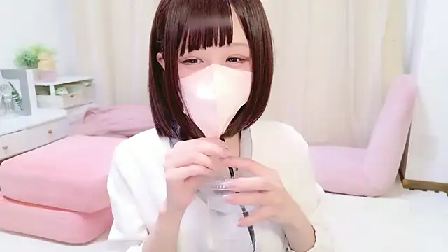 Snapshot of Nazuna_727 chatting on April 29, 2026, 4:05 am Nazuna 727 online show from April 29, 2026, 4:05 am