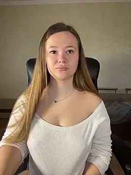 CaramelleSugarr online show from April 19, 2026, 11:55 am