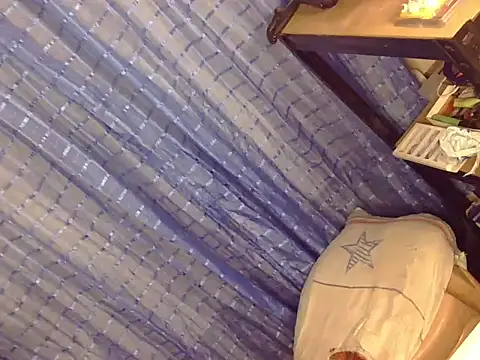 karriemae69 online show from December 18, 2025, 3:49 pm