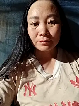 Snapshot of Sara03 chatting on December 17, 2025, 12:10 pm Sara03 online show from December 17, 2025, 12:10 pm