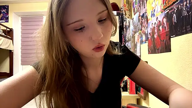 Snapshot of Princessofcashe chatting on February 12, 2026, 3:12 pm Princessofcashe online show from February 12, 2026, 3:12 pm