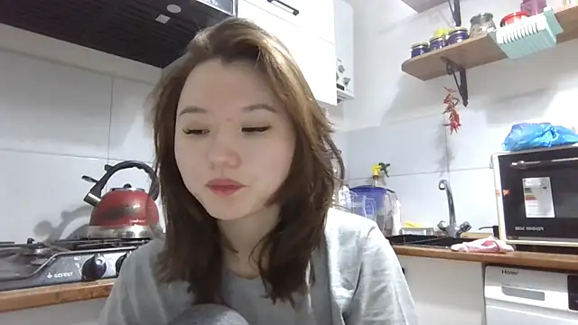 Snapshot of VelmaMaasch chatting on December 17, 2025, 2:55 pm VelmaMaasch online show from December 17, 2025, 2:55 pm