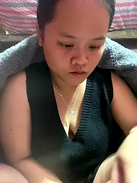 Snapshot of Thanhhuyen001 chatting on December 18, 2025, 6:51 am Thanhhuyen001 online show from December 18, 2025, 6:51 am