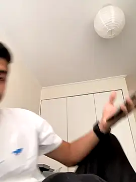 Snapshot of HotWhisper22 chatting on December 16, 2025, 1:04 pm HotWhisper22 online show from December 16, 2025, 1:04 pm