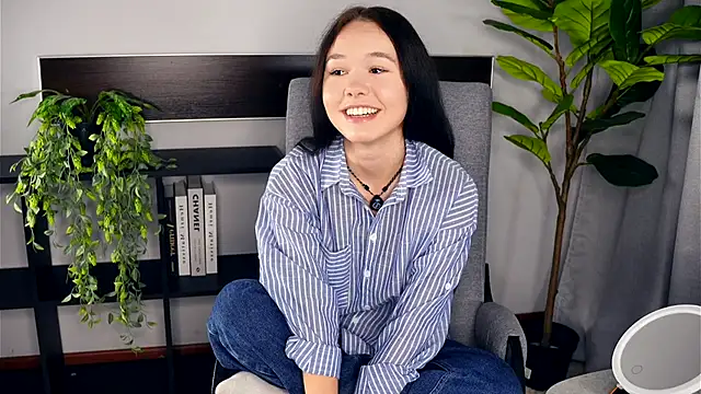 KarlNuse online show from December 19, 2025, 6:49 am