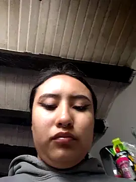 Snapshot of Venuz_Rivers_ chatting on February 16, 2026, 3:43 pm Venuz Rivers online show from February 16, 2026, 3:43 pm