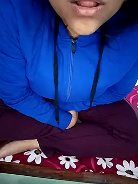 Snapshot of Sofia-111 chatting on January 17, 2026, 5:05 pm Sofia-111 online show from January 17, 2026, 5:05 pm