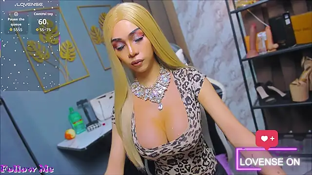 Snapshot of CelinaWintour chatting on February 24, 2026, 5:47 pm CelinaWintour online show from February 24, 2026, 5:47 pm