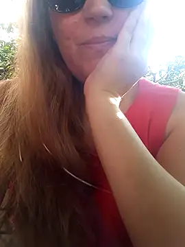 SofiEsteves online show from April 12, 2026, 7:50 pm