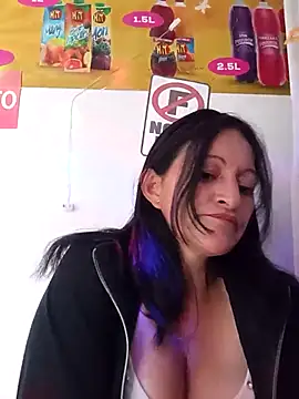 Snapshot of SAMMY_30- chatting on January 5, 2026, 8:12 pm SAMMY 30- online show from January 5, 2026, 8:12 pm