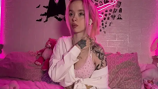 SofiaBrunosse  online show from December 17, 2025, 2:55 pm