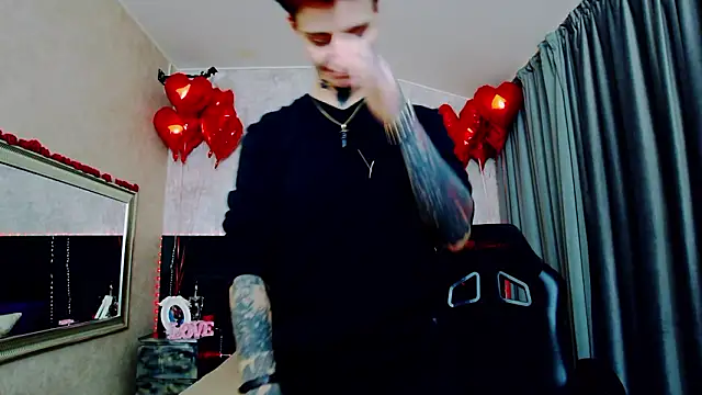 Snapshot of KennyXSX chatting on February 3, 2026, 6:46 pm KennyXSX online show from February 3, 2026, 6:46 pm