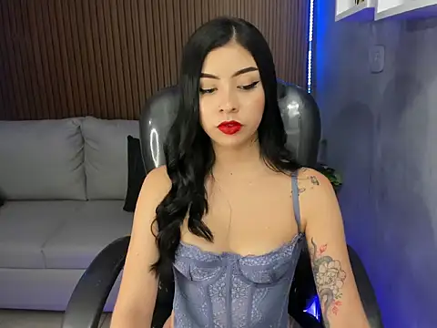 Snapshot of Liz_bohemia__ chatting on April 14, 2026, 9:31 pm Liz bohemia online show from April 14, 2026, 9:31 pm