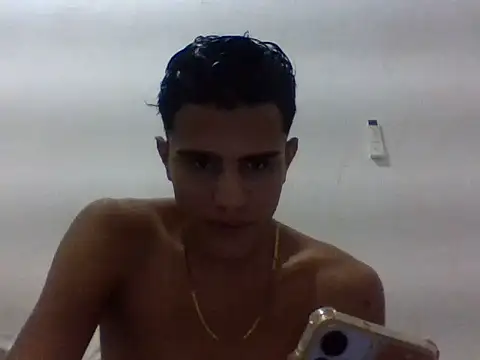 ares2005bb online show from January 15, 2026, 4:05 am