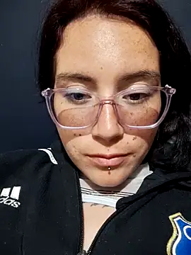 Snapshot of mara_adiction chatting on December 17, 2025, 3:28 pm mara adiction online show from December 17, 2025, 3:28 pm