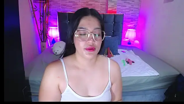 Snapshot of Valeri_hot22 chatting on May 9, 2026, 8:45 pm Valeri hot22 online show from May 9, 2026, 8:45 pm