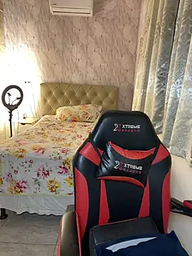 Kacaah online show from February 2, 2026, 2:43 am