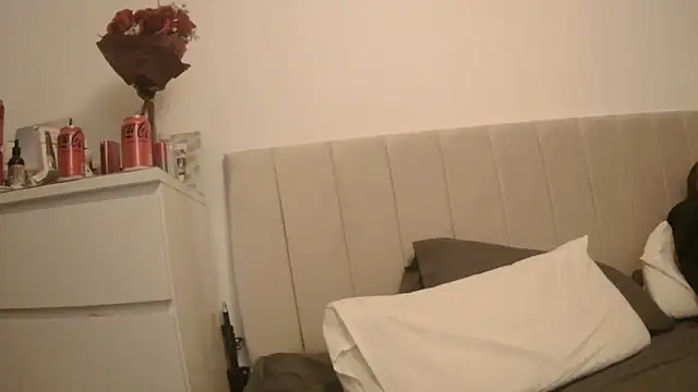 theblondecocklover online show from April 5, 2026, 7:42 pm