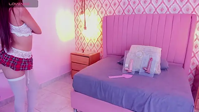 clarise hall3 online show from April 9, 2026, 7:31 pm