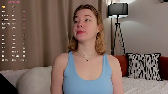 Snapshot of MilaBooobs chatting on December 18, 2025, 12:20 pm MilaBooobs online show from December 18, 2025, 12:20 pm