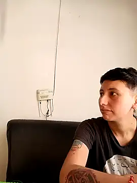 Snapshot of Mei_and_Gaby chatting on February 26, 2026, 4:07 pm Mei and Gaby online show from February 26, 2026, 4:07 pm