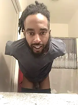 Snapshot of AverageAnt_ chatting on February 15, 2026, 6:58 am AverageAnt online show from February 15, 2026, 6:58 am