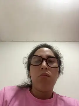 LatinDoll8 online show from April 9, 2026, 4:47 am