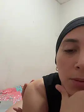 LatinDoll8 online show from May 30, 2026, 11:32 pm