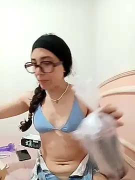 LatinDoll8 online show from March 27, 2026, 3:15 am