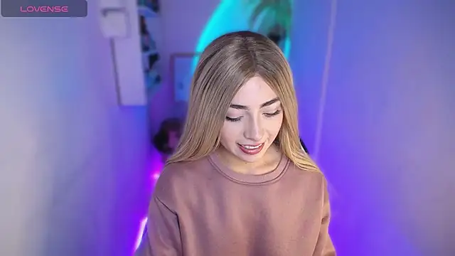 channel blondee online show from February 6, 2026, 9:55 pm