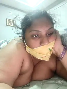 Snapshot of Telugumistress chatting on February 24, 2026, 5:36 pm Telugumistress online show from February 24, 2026, 5:36 pm