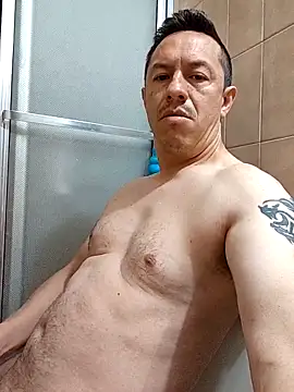 Snapshot of L_hotcream chatting on February 8, 2026, 7:39 am L hotcream online show from February 8, 2026, 7:39 am