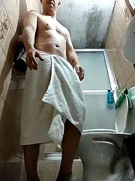 Snapshot of L_hotcream chatting on February 4, 2026, 12:22 pm L hotcream online show from February 4, 2026, 12:22 pm