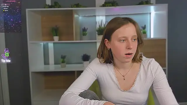 Snapshot of keuli_li chatting on March 3, 2026, 2:46 pm keuli li online show from March 3, 2026, 2:46 pm