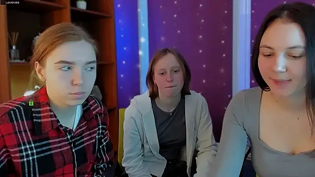 Snapshot of keuli_li chatting on February 7, 2026, 7:49 am keuli li online show from February 7, 2026, 7:49 am